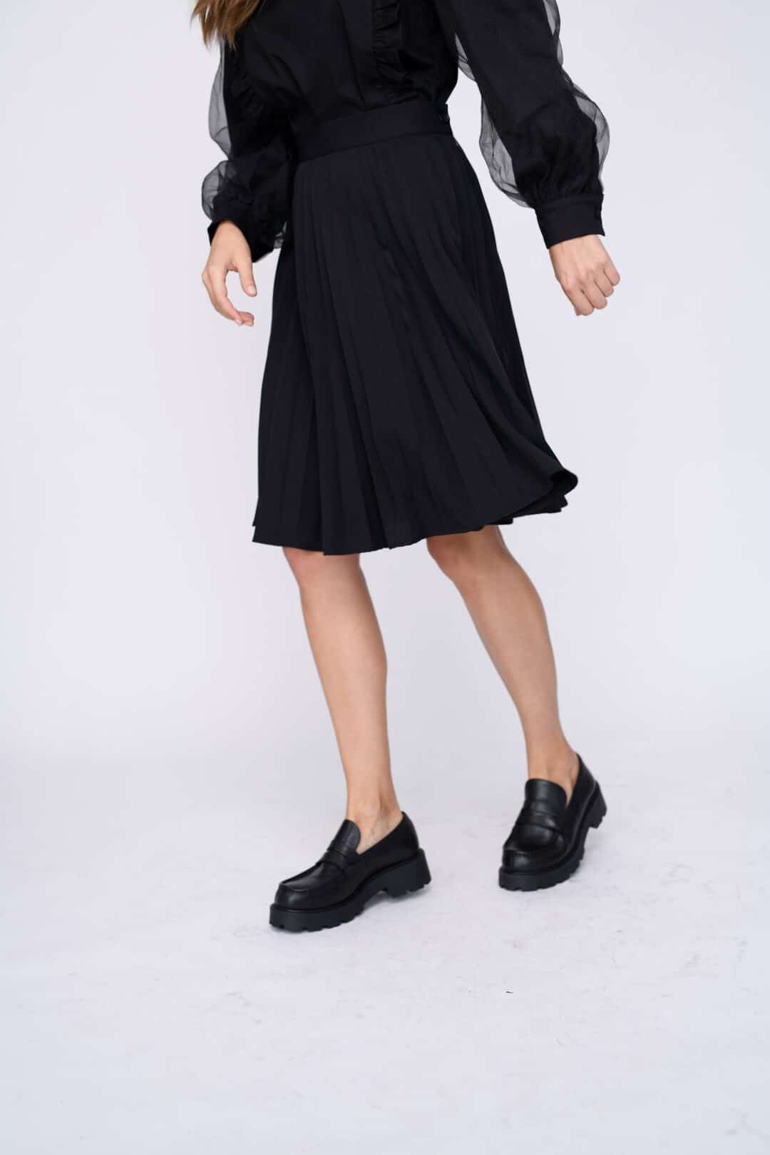 חצאית פליסה שחור - ארוך